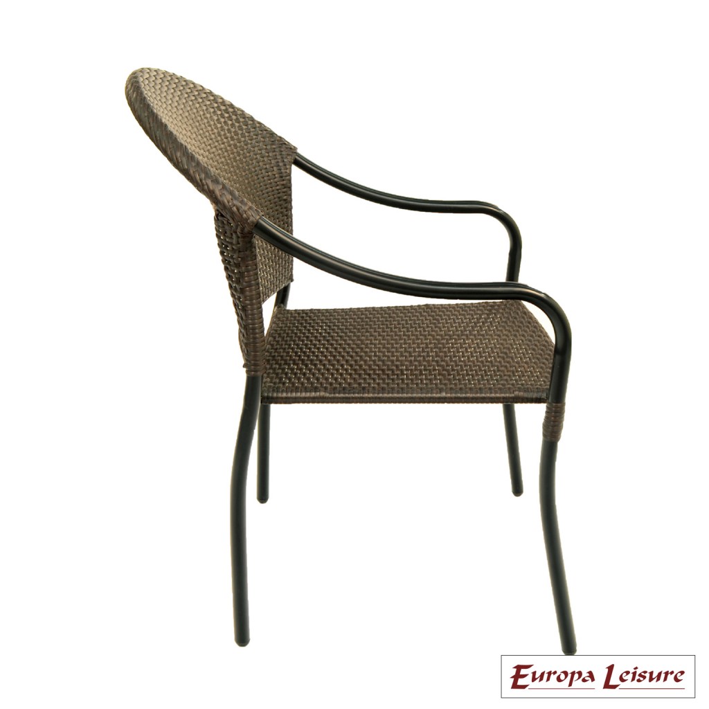 Pomino Standard with 4 San Tropez Chairs